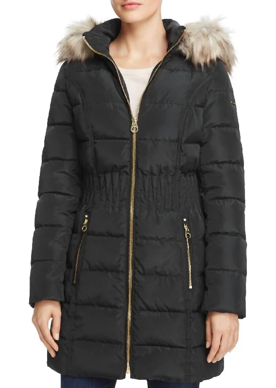 Women's Cinch Waist Down Puffer Hooded Coat In Black